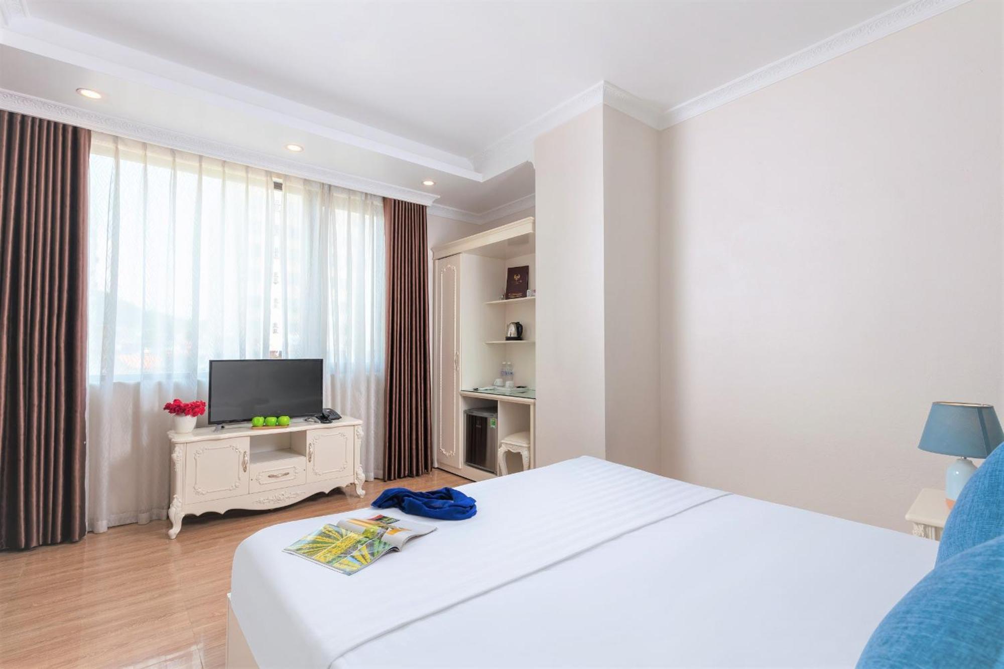 Phoenix Hotel Hạ Long Extérieur photo